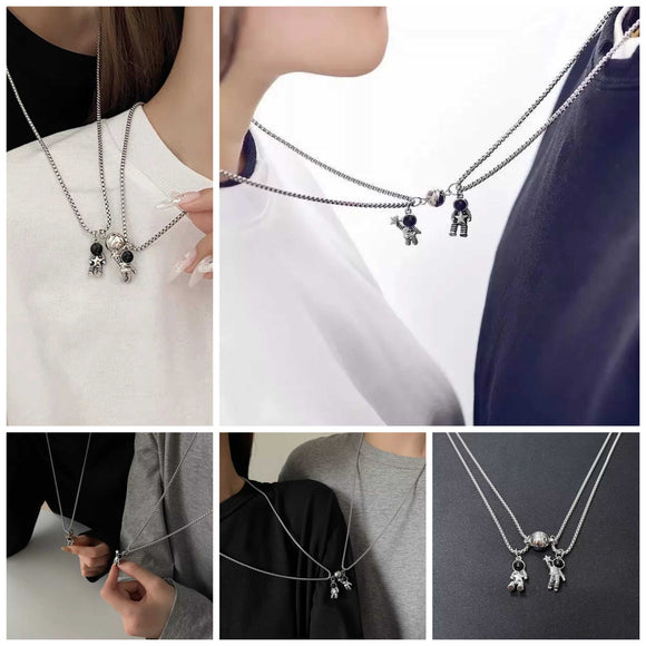 Collar astronautas